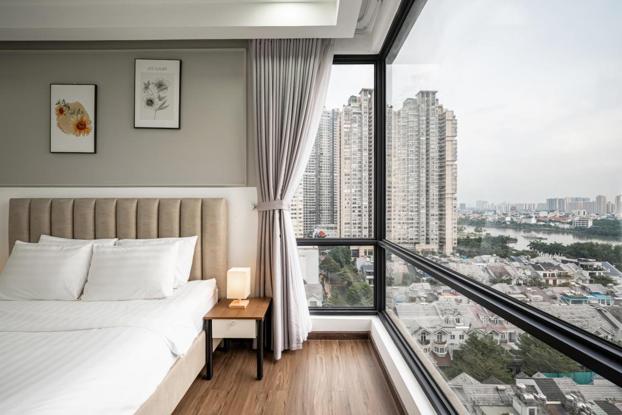Saigon Sunwah Pearl - High Class 1 2 3 *